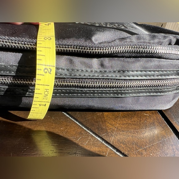 Dior Beauty Backstage Pouch and 4-pcs brush set - Picture 8 of 14